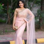 Sakshi Agarwal Instagram - Your direction is more important than your speed💕 . #coimbatore was lit🔥 . @murugeshmakeup_hair @mayon_by_subhathracouture @krush_makeup_artistry @imagixphotography_ . #studyworldcollegeofengineering #chiefguest #sakshiagarwal #pinkvibes Coimbatore, Tamil Nadu