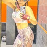 Sakshi Agarwal Instagram - Forged in the ashes of who I used to be😇 Tag your gym rat buddies💕💕 . #instagramreels #workoutreels #consistencyiskey #traininghard #trainingmotivation #bootyworkout #bootylicius #sakshiagarwal #workoutmotivation #gymreels #instafitness #fitnessgirl #fitnessaddict #fitnessjourney @ferrari @puma Chennai, India