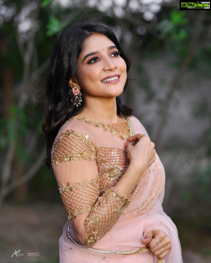 Sakshi Agarwal Instagram - Your direction is more important than your speed💕 . #coimbatore was lit🔥 . @murugeshmakeup_hair @mayon_by_subhathracouture @krush_makeup_artistry @imagixphotography_ . #studyworldcollegeofengineering #chiefguest #sakshiagarwal #pinkvibes Coimbatore, Tamil Nadu