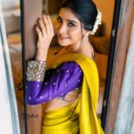 Sakshi Agarwal Instagram – Head up,
Gorgeous✨
.

Styling : @beingstyl 
Outfits:
Saree @thepallushop 
Blouse @_sayaanika_ 
Mua: @murugeshmakeup_hair 
Photography: @sathish_photography49 
Accessories @fineshinejewels 
.
#sareelove #sareefashion #sareeshoot #beauty #kollywood #kollywoodactress