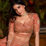 Sakshi Agarwal Instagram – Be who you are,
Not who the world wants you to be🔥
.

@murugeshmakeup_hair @malgudi_designs @sathyaphotography3 
@fineshinejewels 
@elementsoneastcoast 
.
#lehenga #princess #orangelehenga #backpose #sakshiagarwal #kollywood Chennai, India