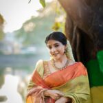 Sakshi Agarwal Instagram - 2023 ஆம் இனிய தமிழ்ப் புத்தாண்டு வாழ்த்துக்கள் 🙏🏻🙏🏻🙏🏻🙏🏻🙏🏻🙏🏻🙏🏻🙏🏻 புத்தாண்டில் புதுமைகள் தொடரட்டும்.. மாற்றங்கள் மலரட்டும்... இன்னிசை முழங்கட்டும்... எல்லோர் வாழ்விலும்.... மகிழ்ச்சி நிலைக்கட்டும்... 💝💝💝💝💝💝💝💝💝💝🥰🥰🥰 தாய் மொழி தமிழ் என்று சொல்வதைவிட, "மொழிகளின் தாய்" தமிழ் என்று இனி திமிருடன் சொல்வோம்! இனிய புத்தாண்டு வாழ்த்துக்கள்🌹 . #tamilnewyear #april14th #tamilputhandu . @sathish_photography49 @murugeshmakeup_hair @shri_she @chennai_jazz Chennai, India