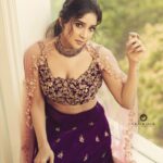 Sakshi Agarwal Instagram – Beauty is not only skin deep💕
.
@savinidii_official @murugeshmakeup_hair @farhaa_makeupartist @crackjackphotography 
.
#lehengalooks #legengalove #sakshiagarwal #beautyshot Chennai, India