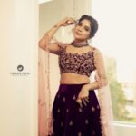Sakshi Agarwal Instagram – Beauty is not only skin deep💕
.
@savinidii_official @murugeshmakeup_hair @farhaa_makeupartist @crackjackphotography 
.
#lehengalooks #legengalove #sakshiagarwal #beautyshot Chennai, India