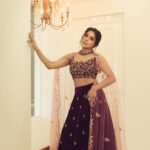 Sakshi Agarwal Instagram – Leaving a little sparkle✨
.
@savinidii_official @savinidii_jewellery @murugeshmakeup_hair @farhaa_makeupartist @crackjackphotography 
.
#lehengalove #prettygirlswag #sakshiagarwal #readytoslay Chennai, India