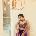 Sakshi Agarwal Instagram – Leaving a little sparkle✨
.
@savinidii_official @savinidii_jewellery @murugeshmakeup_hair @farhaa_makeupartist @crackjackphotography 
.
#lehengalove #prettygirlswag #sakshiagarwal #readytoslay Chennai, India