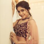 Sakshi Agarwal Instagram – Leaving a little sparkle✨
.
@savinidii_official @savinidii_jewellery @murugeshmakeup_hair @farhaa_makeupartist @crackjackphotography 
.
#lehengalove #prettygirlswag #sakshiagarwal #readytoslay Chennai, India