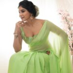 Sakshi Agarwal Instagram – Last week na Radio City  Namma Veetu Manamagal Contest ku Joy Alukkas poirndhe.
Was so nice to try out their bridal collection and to see all the participants.
Indha vaaramum Joy Alukkas le idhu nadakudhu.
So if you are a bride to be and your wedding is around the corner then head to Joy Alukkas and get a chance to win your honeymoon.

.
@joyalukkas @radiocitytamil_ @radiocityindia @karthipalaniappan.photography 
.
#joyallukas #radiocity Chennai, India