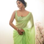 Sakshi Agarwal Instagram – ✨Dreamy✨
.
@karthipalaniappan.photography @murugeshmakeup_hair @be_unique_boutique_ @fineshinejewels @radiocitytamil_ @radiocityindia @bloombridalflowers 
.
#greensaree #sareelove #sareestyle Chennai, India