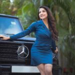 Sakshi Agarwal Instagram - ✨MOOD✨ . @murugeshmakeup_hair @labelmehul @redboxphotography . #blackandblue #bluedress #vibe Chennai, India