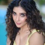 Sakshi Agarwal Instagram - I see you🔥