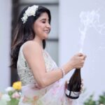 Sakshi Agarwal Instagram - Life should not only be lived , but celebrated✨✨ . Mua @murugeshmakeup_hair Hair @farhaa_makeupartist Costume @aloraa_by_jd Assisted by @_._the_moon_child_._ Earings @chennai_jazz PC @dhanush_photography Decor @red_makeover . #instareels #birthdayreels🎂❤️ #birthdayreels #feelitreelit #reelsinstagram #trendingreels #trendingnow #foryou #trendalert #thalaivar #sakshiagarwal Chennai, India