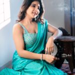 Sakshi Agarwal Instagram - Make your dreams happen✨✨ . @sathish_photography49 @fineshinejewels @makeupbyvaishalikrishnan @sri_boutique_byprema . #sareelove #sareestyle #sakshiagarwal #prettygirls #bluesaree Chennai, India