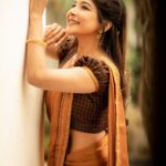 Sakshi Agarwal Instagram - 😍😍😍 . Costumes - @ivalinmabia Photographer - @camerasenthil Makeup - @priya_dharshini_makeupartist Shoot Organized by @rrajeshananda