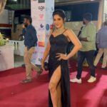 Sakshi Agarwal Instagram - About last night🔥 . Happy to have received the “Breakthrough actress of the year” from @she_india 🔥 . I thank my directors @dir_sac sir and @adhikravi for giving me #Naankadavulillai and #Bagheera✨ And my family and friends who have believed in my potential and given me unconditional love❤️ . #awardwinning #awardshow #shebeautyawards #sheawards . Thank you team @murugeshmakeup_hair @farhaa_makeupartist @sen_smily_girl @aaranyarentaljewellery Chennai, India