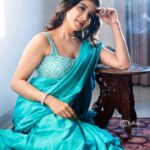 Sakshi Agarwal Instagram - Make your dreams happen✨✨ . @sathish_photography49 @fineshinejewels @makeupbyvaishalikrishnan @sri_boutique_byprema . #sareelove #sareestyle #sakshiagarwal #prettygirls #bluesaree Chennai, India