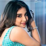 Sakshi Agarwal Instagram - Make your dreams happen✨✨ . @sathish_photography49 @fineshinejewels @makeupbyvaishalikrishnan @sri_boutique_byprema . #sareelove #sareestyle #sakshiagarwal #prettygirls #bluesaree Chennai, India