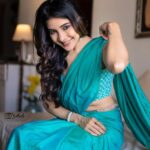 Sakshi Agarwal Instagram - Weekend eppadi poguthey?? . @sathish_photography49 @makeupbyvaishalikrishnan @fineshinejewels @sri_boutique_byprema . #happygirlsaretheprettiest #sareemyhappyspace #sareelove #sakshiagarwal Chennai, India