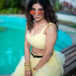 Sakshi Agarwal Instagram – Lets have fun💛
.
@murugeshmakeup_hair @sathyaphotography3 @sindira_by_swethaindiran 
.
#goodgirlshavefuntoo #indowestern Chennai, India