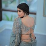 Sakshi Agarwal Instagram - Making every stare worth it🤍 . @murugeshmakeup_hair @dhanush__photography @stitchhousesalem . #saree #sexyback #sareelove #kollywood #sakshiagarwal #sensous Chennai, India
