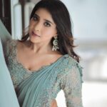 Sakshi Agarwal Instagram - Hot mess or spicy disaster😜 . @murugeshmakeup_hair @dhanush__photography @stitchhousesalem . #saree #sexyback #sareelove #kollywood #sakshiagarwal #sensous Chennai, India