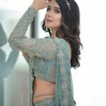 Sakshi Agarwal Instagram - Do you believe in Manifesting? . @murugeshmakeup_hair @dhanush__photography @stitchhousesalem . #saree #sexyback #sareelove #kollywood #sakshiagarwal #sensous Chennai, India