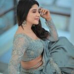 Sakshi Agarwal Instagram - Making every stare worth it🤍 . @murugeshmakeup_hair @dhanush__photography @stitchhousesalem . #saree #sexyback #sareelove #kollywood #sakshiagarwal #sensous Chennai, India