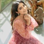 Sakshi Agarwal Instagram - Let the waves of desire take you away💕 . . @murugeshmakeup_hair @farhaa_makeupartist @sathish_photography49 . #SakshiAgarwal #Actress #Love #Bringingsexyback #Strongissexy #SexyHair #Grownandsexy #BodyPerfect #Makeup #Instagood #InstaFashion #Newpost #Outfits #FitnessModel #Fashion #Cinema #fanslove #48streetfashion #YourFavChic Chennai, India