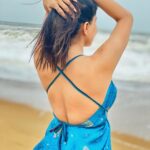 Sakshi Agarwal Instagram - Drenched hair, cold breeze and wet earth fragrance✨💧 Goa is heaven🌈 Taj Holiday Village Resort & Spa Goa