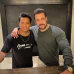 Salman Khan Instagram - Happy birthday dear Saajan @saajan_singh23