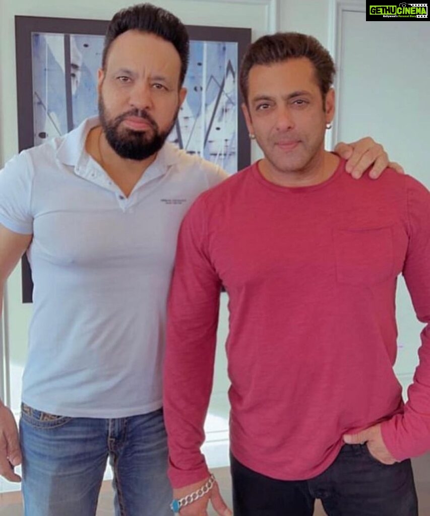 Salman Khan Instagram - Happy birthday shera , god bless u man , be happy. @beingshera