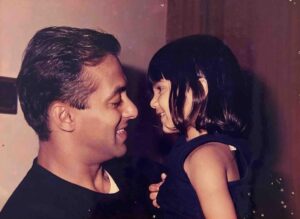Salman Khan Instagram - Mamu par ek ehsaan karo, jo bhi karna dil aur mehnat se karna! Always yaad rakho, Life mein go straight and turn right. Only compete with yourself. Fit hone ke chakkar mein same mat ho jaana, aur alag hone ke chakkar mein sabse alag mat ho jaana. And moossssssst importantly, ek baar jo tumne commitment kardi toh phir mamu ki bhi nahi sunnnaa!! @alizehagnihotri