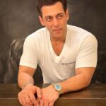 Salman Khan Instagram - @beingstrongglobal #KBKJ