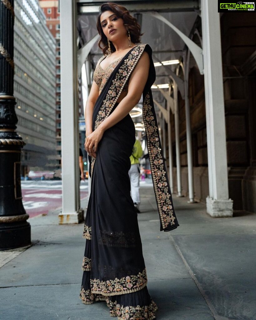 Samantha Instagram - 🖤 #independencedayparade #newyork Styled by - @openhousestudio.in Outfit - @arpitamehtaofficial Jewellery- @bespokevintagejewels_shwet Style team - @poojakaranam @mehavenkatesh Shot by @abhimanyu_mahaveer Hair and makeup @iamkanwalbatool