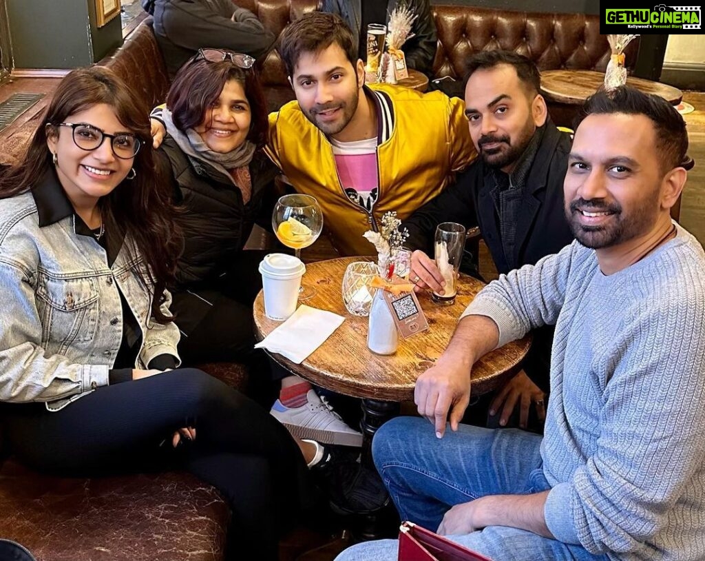 Samantha Instagram - Team huddle in England #citadelindia