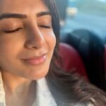 Samantha Instagram - Find the light 🤍