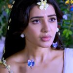 Samantha Instagram - 🤍 🦢 #linkinbio This FEB 17, experience the #EpicLoveStory unfold only in theatres. #Shaakuntalam @gunasekhar1 @devmohanofficial #ManiSharma @neelima_guna @gunaa_teamworks @srivenkateswaracreations @hanshithareddy @harshithsri @vasundharadiamondrf @neeta_lulla @tubbys_music @tips #EpicLoveStory #MythologyForMillennials #shaakuntalamonfeb17