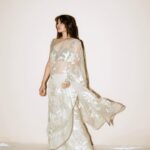 Samantha Instagram - 🤍 #shaakuntalamonapril14 Saree - @aikeyah Jewellery - @abhilasha_pret_jewelry Styled by - @pallavi_85 @openhousestudio.in @selvithangaraj Style team - @poojakaranam @kaalii.ma Shot by - @nandivardhanreddy_ Make up - @avnirambhia Hair - @rohit_bhatkar