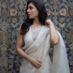 Samantha Instagram - Take the first step in faith . You don’t have to see the whole staircase, just take the first step . -Martin Luther King jr This is what we’ll do 🤍 Saree- @devnaagri Eyewear- @lindbergeyewear @spectaopticals . Styled by - @pallavi_85 @openhousestudio.in Make up and hair - @avnirambhia Shot by - @nandivardhanreddy_ Style team - @poojakaranam @kaalii.ma