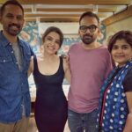 Samantha Instagram - And it’s a wrap on #CitadelIndia🤍 A break doesn’t seem like a bad thing at all when you know what’s coming💪🏼 @rajanddk @mensit The family I didn’t know I needed🤗🤍 Thank you for helping me fight every single battle and never ever giving up on me.. I wish more than anything in the world to make you proud.. Thank you for the role of a lifetime.. i.e until you write me the next☺️♥️