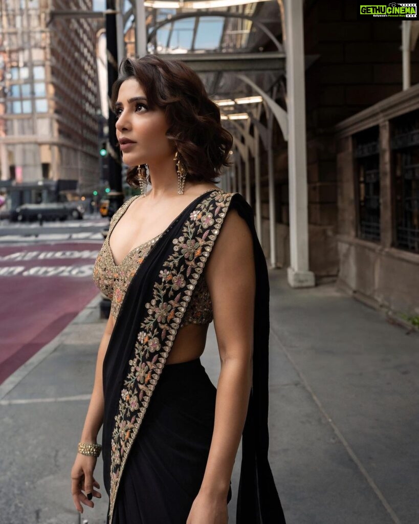 Samantha Instagram - 🖤 #independencedayparade #newyork Styled by - @openhousestudio.in Outfit - @arpitamehtaofficial Jewellery- @bespokevintagejewels_shwet Style team - @poojakaranam @mehavenkatesh Shot by @abhimanyu_mahaveer Hair and makeup @iamkanwalbatool