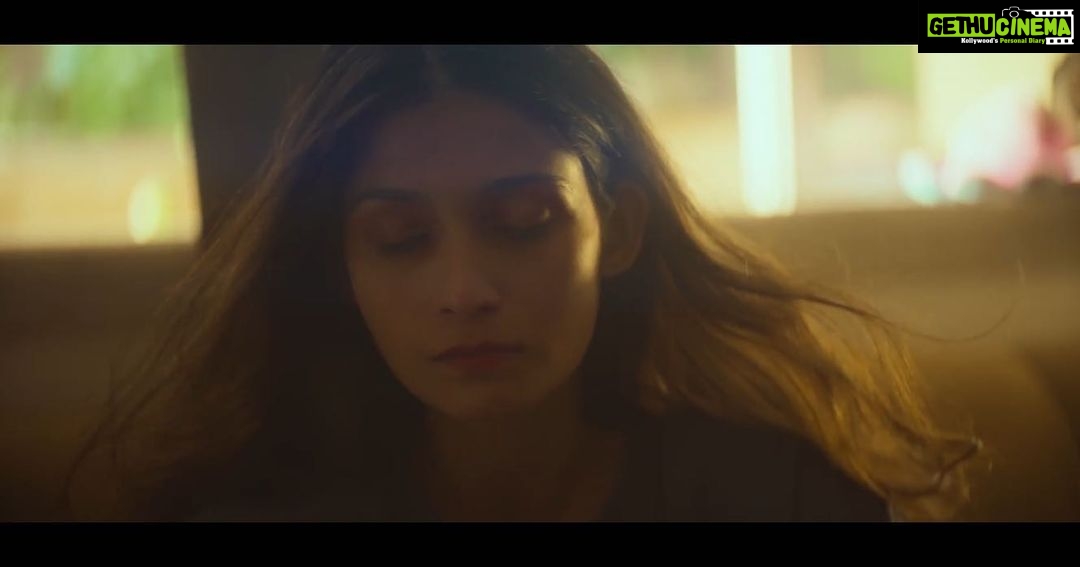 Samara Tijori Instagram - “ Dude Subdued “ the music video, is finally out!!!! LINK IN MY BIO. I’m forever grateful to everyone involved in this project! It was made with only and only love. @anushkaparashar @pranavbhasin @eklaveykashyap @kedar_sonigra @antergallactic @kaashhvi_kalani @davedeohans10 @tanianarang_