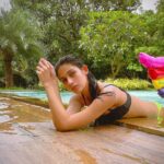 Samara Tijori Instagram - ⛱️🐬