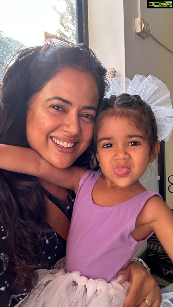 Sameera Reddy Instagram - They are growing up so quickly🥹❤ #motherhood #gratitude