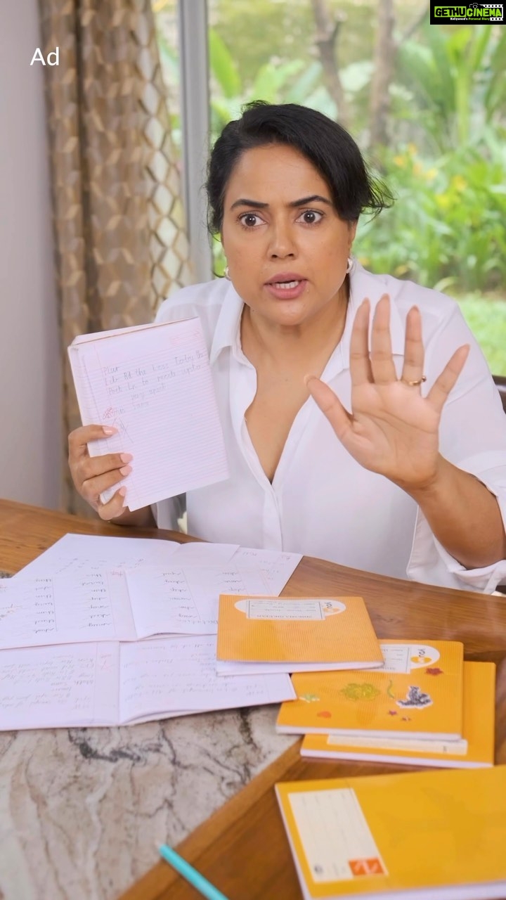 Sameera Reddy Instagram - #Ad You know something which annoys me to no end? When things are done Adhura and not pura! At home I am driven mad at times running behind everyone to ‘Do Pura, Not Adhura.’ If you’re just like me, then you need to try the all new Closeup Complete Fresh Protection Toothpaste with Multivitamins! Get the power of 12-in-1 protection against oral concerns, ensuring your smile & confidence remains your greatest asset. 😄🦷 #DoPuraNotAdhura and get Closeup Complete Fresh protection from yellowness, stains, cavities, bad breath, & more! Get your hands on this incredible new product, and experience the fresh confidence firsthand, now available on Amazon! @closeupindia #DoPuraNotAdhura #CloseupCompleteFreshToothpaste #freshness #completethejourney #toothpaste #closeup #besttoothpaste #Multivitamins #Fights12oralproblems #freshbreath #whiteteeth #removegerms #plaque #tartar #gumproblems #gums #freshness #VitaminE #VitaminC #betterOralprotection #anticavity