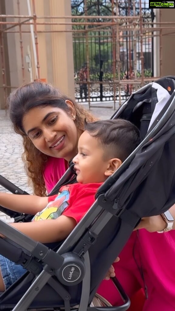 Sameera Sherief Instagram - Current favorite luvlap’s Alpha stroller. Amazing for everyday strolling or for travel! I’m sure you too will love all the features just like how we do. ❤