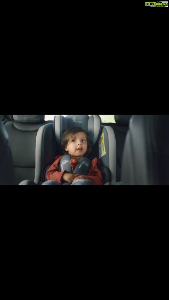 Sameera Sherief Instagram - If you know a parent then let them know about this rule! #ChildSafetyMatters! Join hands with @rforrabbitbaby & @jeepindia to prioritize the safety of children during car journeys. Let’s ensure every parent is aware and empowered. Share and tag fellow parents to make this message reach far and wide. #RforRabbit #ChildSafety #RforRabbitCares #CSR #RforRabbitInitiative #jeepindia #rforrabbit