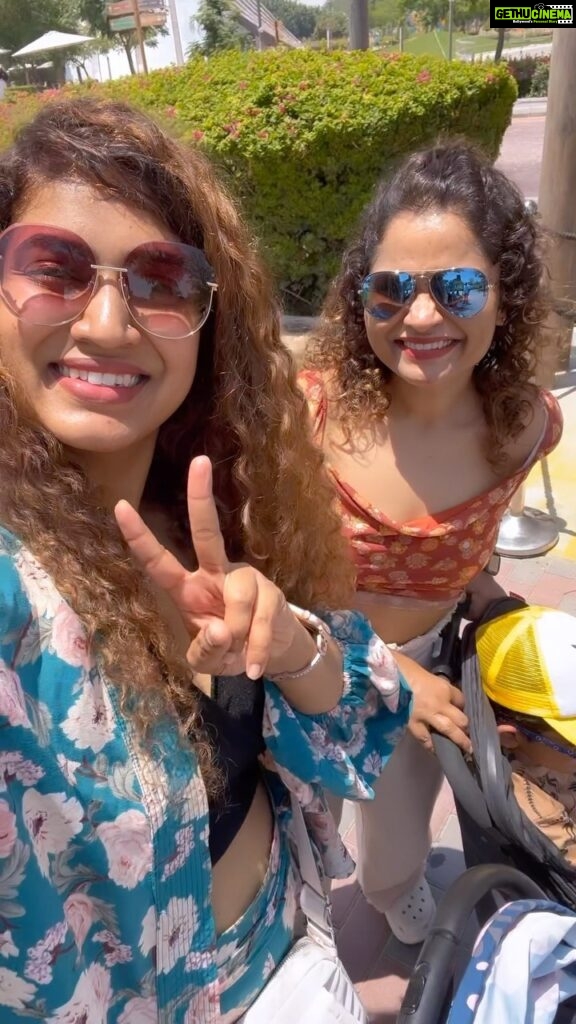 Sameera Sherief Instagram - Having sister is a real blessing, you have your BEST FRIEND FOR LIFE! Alhamdulillah I’m blessed with two of them. Can’t thank Allah & my parents enough for this. My life is really so much better with you Aapa @sumaiyasherief, you really are there for me forever ❤❤❤ P.S. missed seema so much @seema.eff.sherief You both are always my back! Love you ❤❤❤