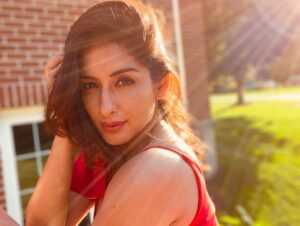Sameksha Instagram - Enter into the world of NRI wives , their loneliness, desires, void space, frustration, family, responsibilities and relationships.  Releasing in theatres near you on 26th May ❤️ #nriwives_greystories @gunjankuthiala @kikusharda @zeemusiccompany  and special thanks to @flawlesscreationsbyvidhi  for creating these looks for me💕