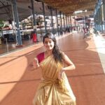 Samskruthy Shenoy Instagram – Chembattu – Remix with myself 😀
Again an impromptu video shot by @ratheesh_chaamu_guruvayur at Guruvayur temple ❤ Guruvayur Temple ഗുരുവായൂർ ക്ഷേത്രം